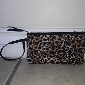 Worldwide Dreams wrist purse